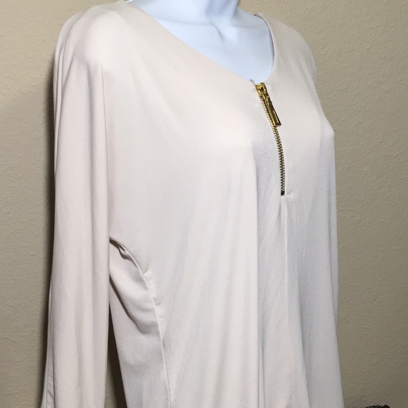 Chelsea & Theodore Women’s beige top - Picture 4 of 7